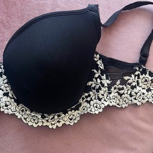 Wacoal bra size 30dd